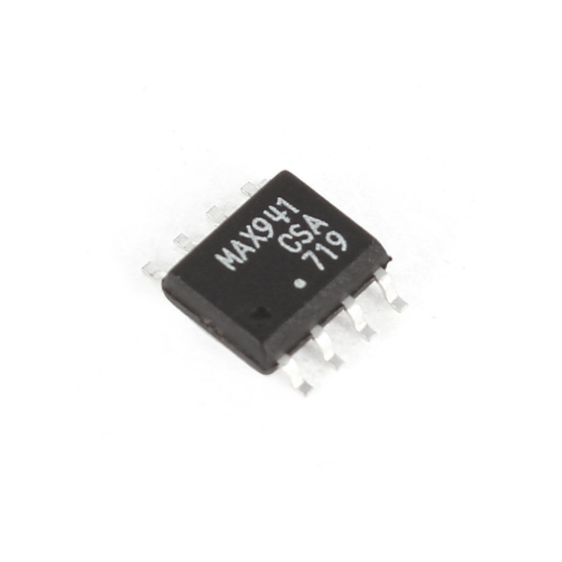 MAX941CSA High-Speed Low-Power 3V/5V Rail-to-Rail Single-Supply Comparator