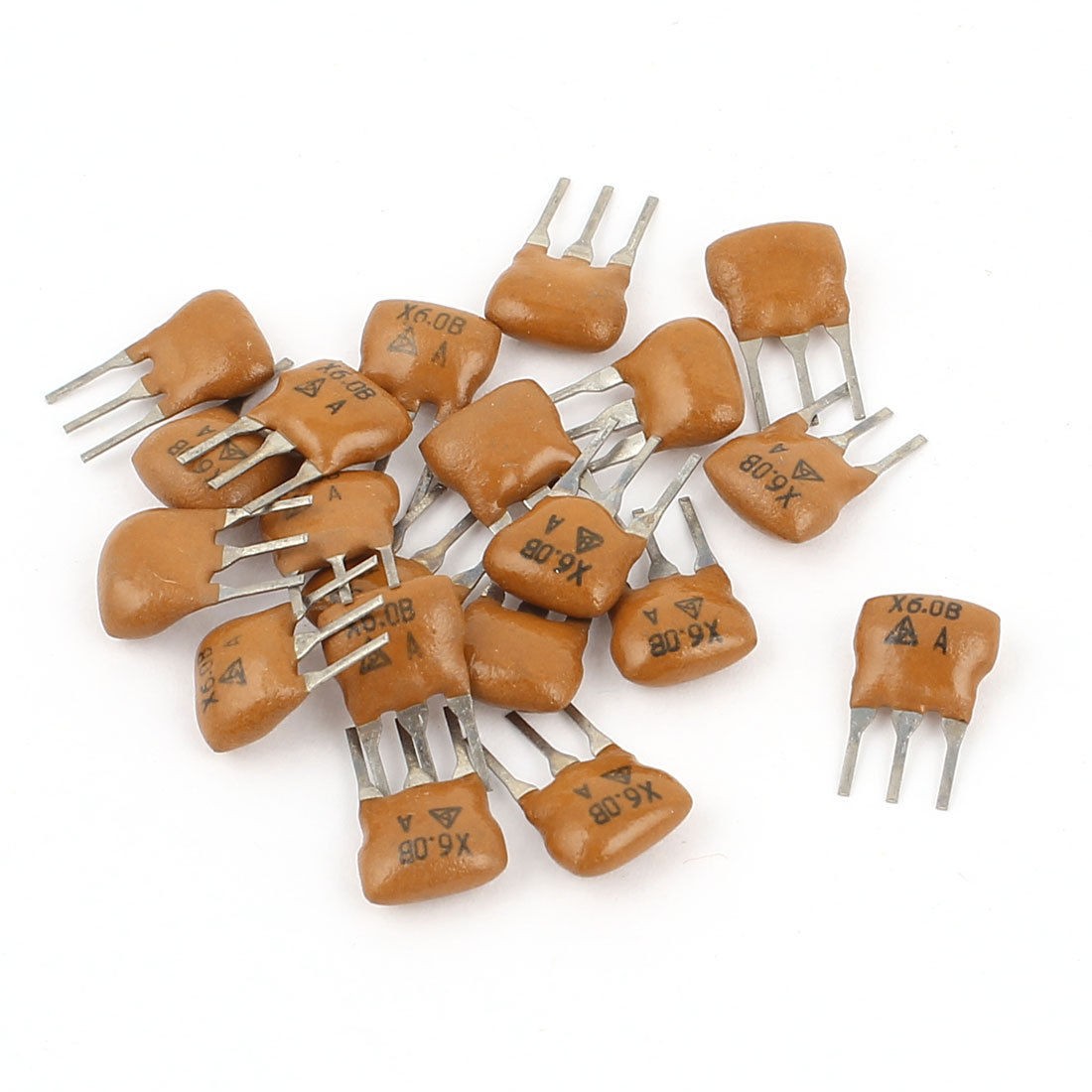 20 Pcs Radial Lead 3Pins Ceramic Filters Crystal Resonators X6.0B 6MHz Frequency