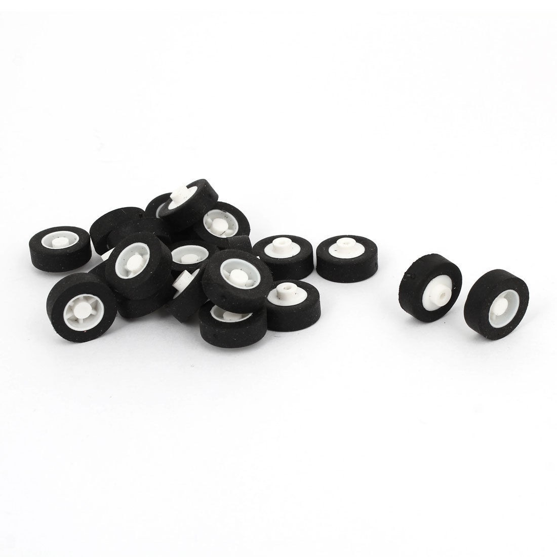 20 Pcs 13mm Dia Rubber Roll Plastic Spoke Car Auto Model Toys Wheels