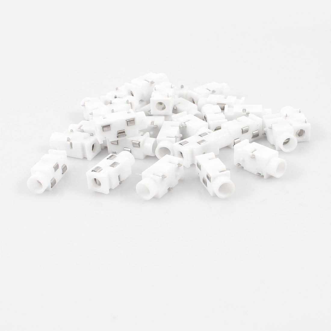 30 Pcs 3-Pin 3.5mm Female Headphone Stereo Socket Jack Adapter White