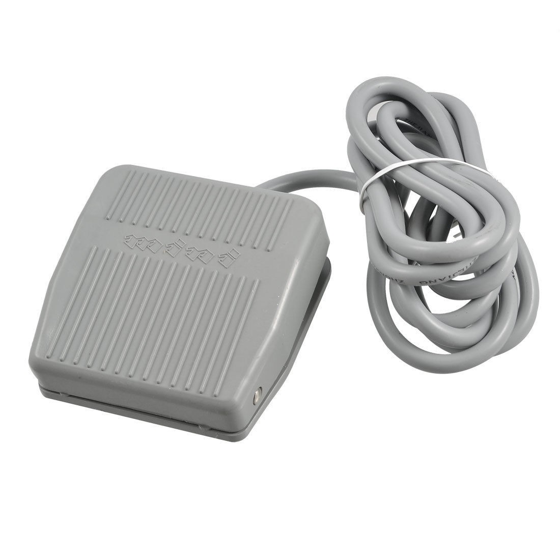 AC 250V 10A SPDT NC NO Plastic Momentary Power Foot Pedal Switch w 2M Cable