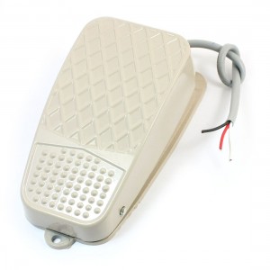 Wire Connect SPDT Momentary Handsfree Nonslip Pedal Switch AC250V 10A