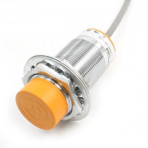 AC 90-250V 15mm Sensor 300-400mA Inductive Proximity Switch LJ30A3-15-J/DZ