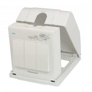 AC 110-250V 10-16A 3 Gang Wall Panel Switch w White Splash Proof Box