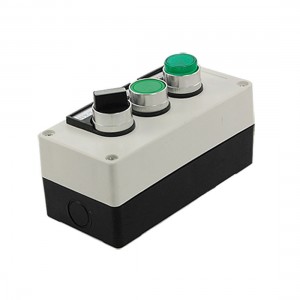 600V 10A Green Self Locking Switch Push Button Station