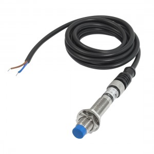 4P Aviation Connector AC 2-Wire 90-250V NO 4mm Inductive Proximity Switch