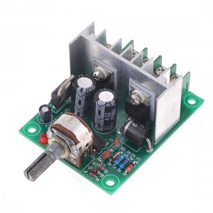 XH-P1209 5%-95% 6.5-20V 10A Temperature Modulator Green Silver Tone