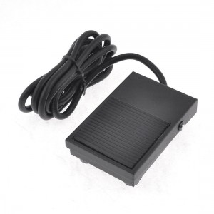 Black Metal 250VAC 10A SPDT 1NO 1NC Momentary Foot Pedal Switch