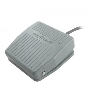 Antislip Plastic Momentary Power Foot Pedal Switch AC 220V 10A SPDT NO NC