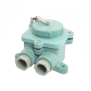 AC 250V 20A 2P+E Plastic Waterproof Marine Socket Box Z-1M