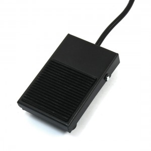 250V 10A SPDT Momentary HandsFree Rectangle Metal Foot Pedal Switch 2m
