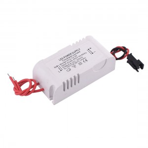 AC 85-265V DC 8-22V Plastic Housing (4-7)x 1W LED Power Supply Driver White