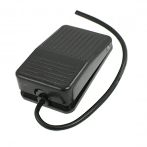 AC 250V 10A SPDT NO NC Non-slip Momentary Power Foot Pedal Switch CNC lack