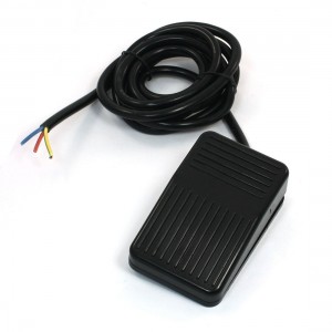 AC 250V 10A 2M Cable SPDT Black Plastic Power Foot Pedal Switch TFS/01