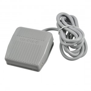 AC 250V 10A SPDT NC NO Plastic Momentary Power Foot Pedal Switch w 2M Cable