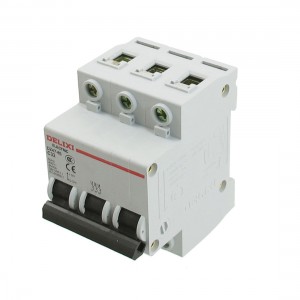 AC 400V Rated Current 32A Three Pole Miniature Circuit Breaker