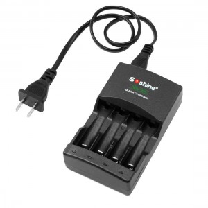 US Plug 100-240VAC Input DC Output 4LED AA/AAA Rechargeable Batteries Charger